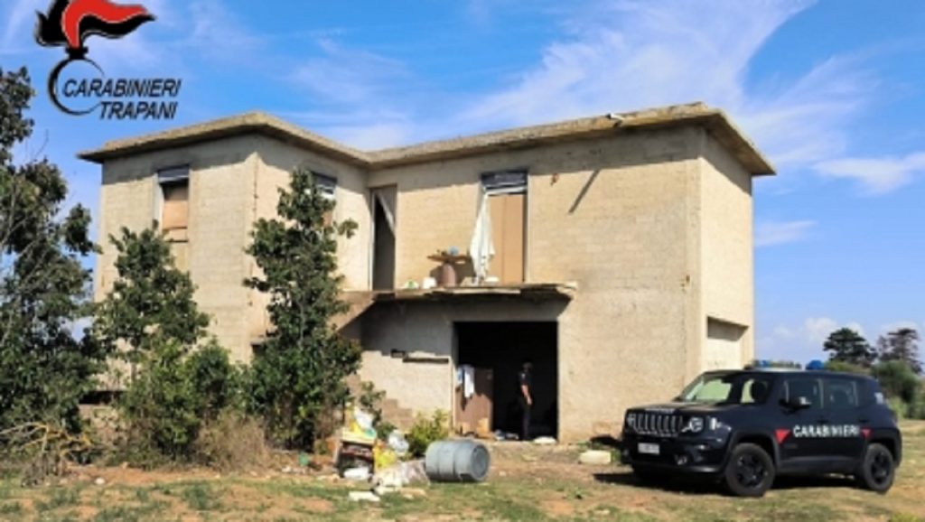 carabinieri catselvetrano casolare droga