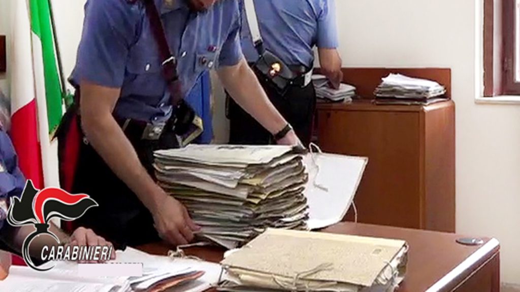 carabinieri sequestro documenti