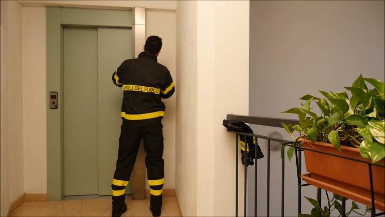 ascensore vigile del fuoco