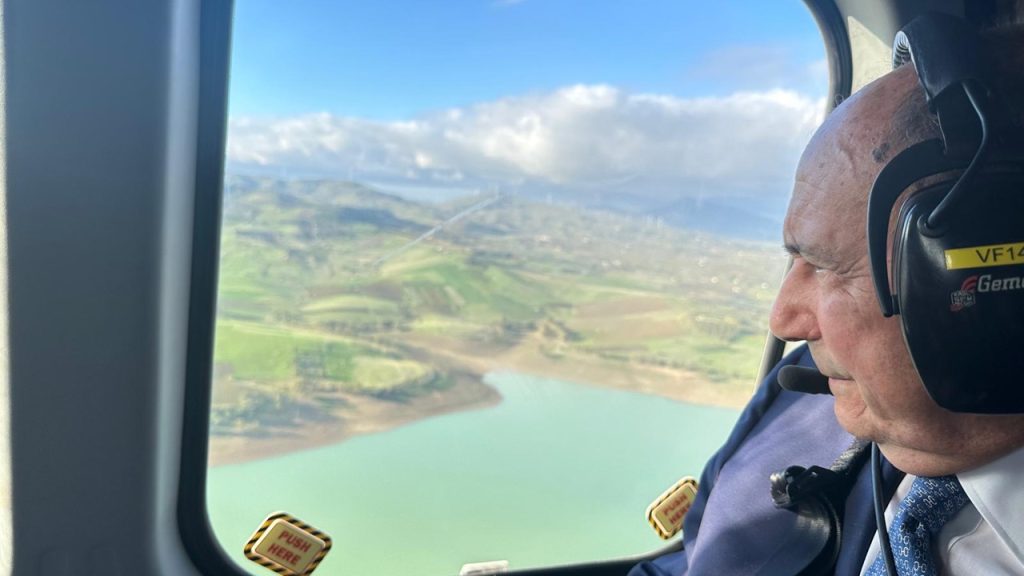 schifani elicottero 2024