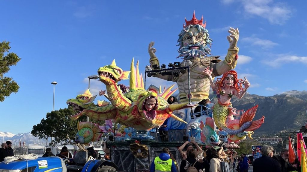 Carro-vincitore-carnevale-termini-2023-1280x720