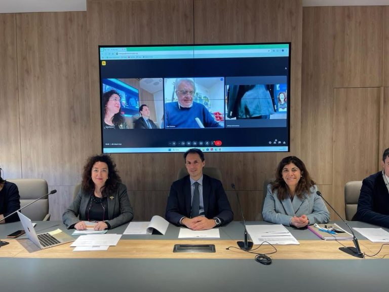 Riunione autorità portuale