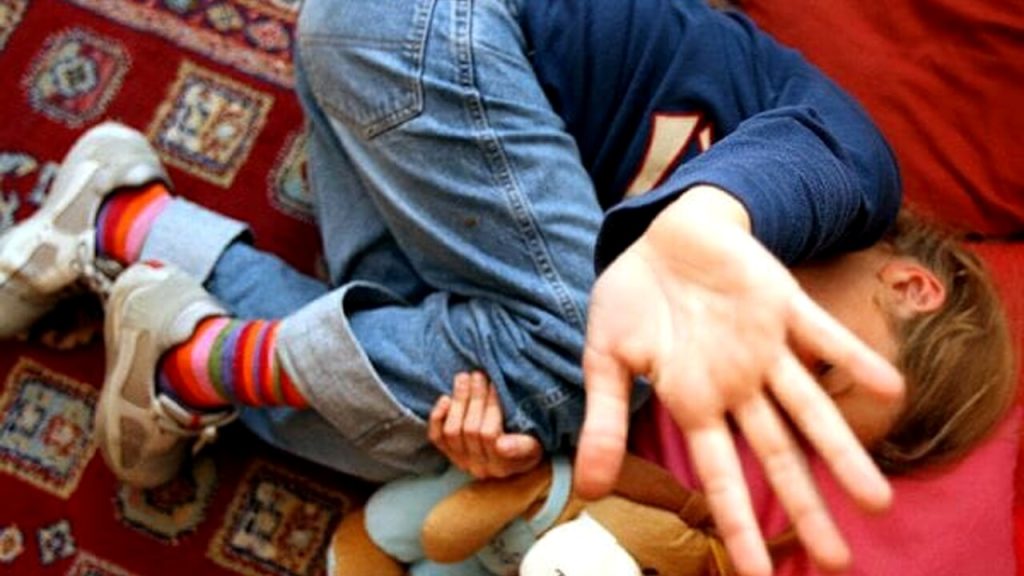 abusi violenza minori