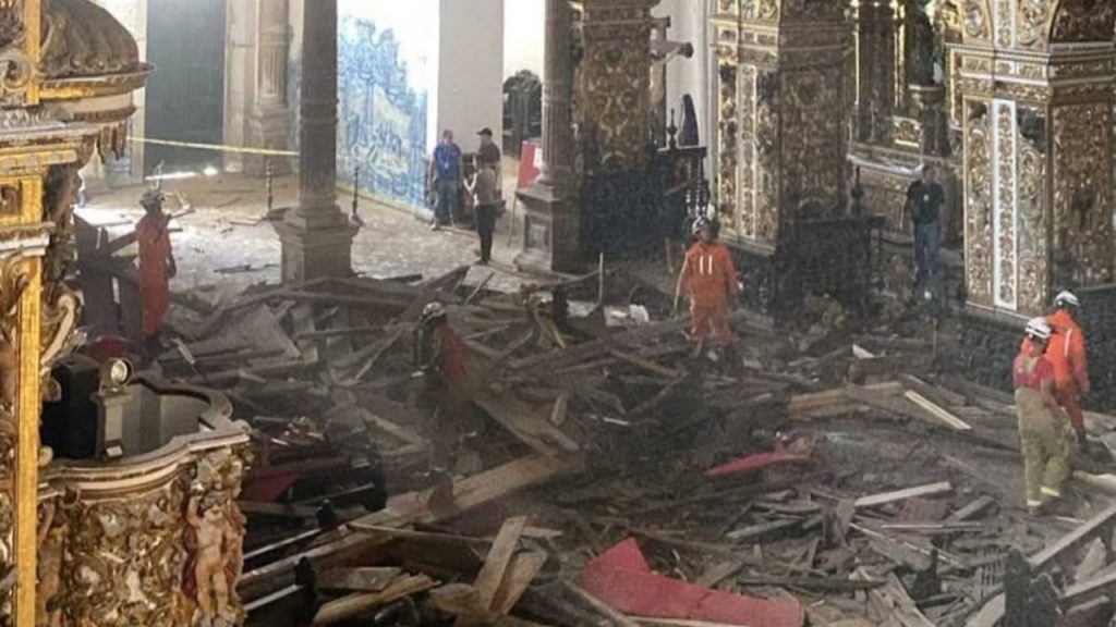 chiesa distrurra salvador 2025