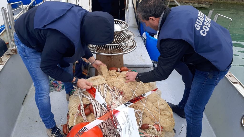 guardia costiera sequestro novellame 2025 home