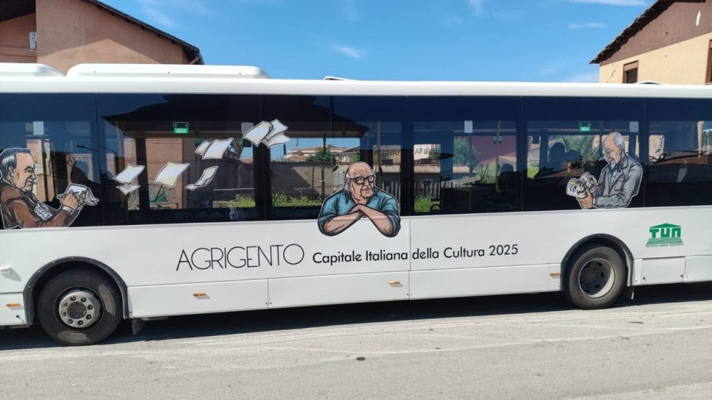 Bus-della-Cultura-TUA-Agrigento-1600x1080