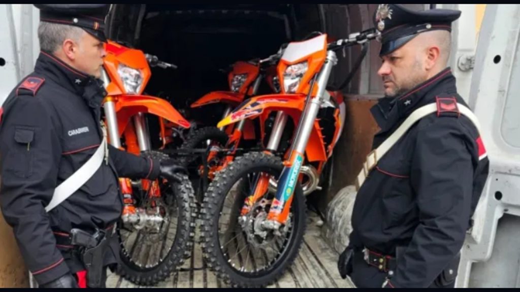 carabinieri furto moto raffadali 2025