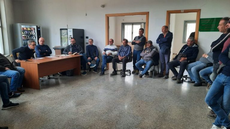 lavoratori consorzio bonifica riunione 2025