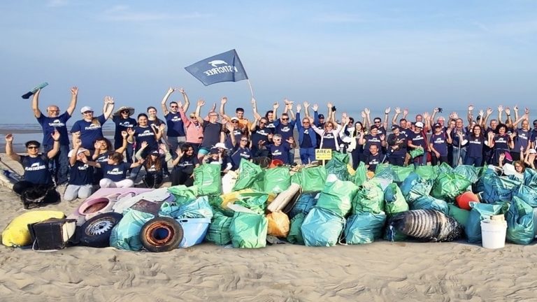 Earth Day 2025 plastc free