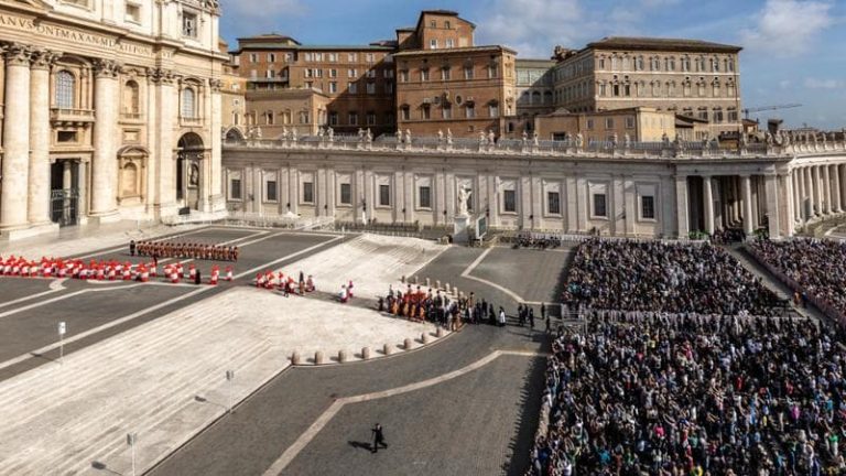 piazza san pietro roma funerali papa