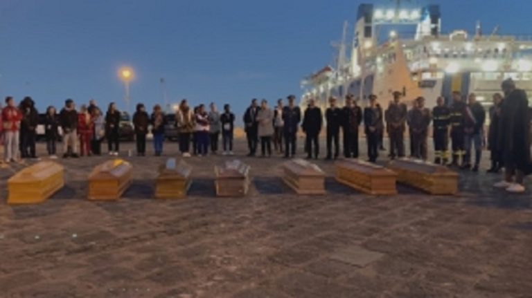 salme migranti Lampedusa 3 aprile 2025
