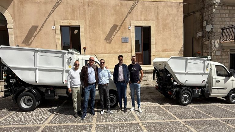 caltabellotta foto nuovi mezzi (1)