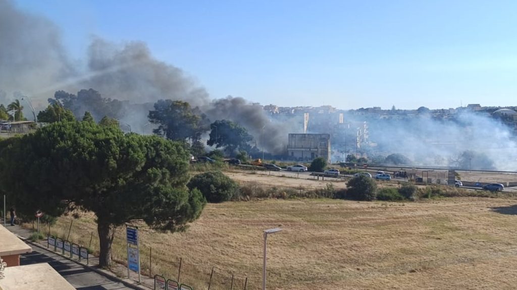 incendio ss 115 sciacca 2025