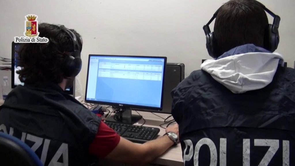 Intercettazioni polizia-3