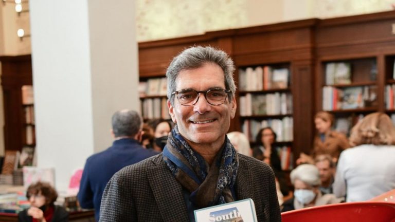 robert camuto