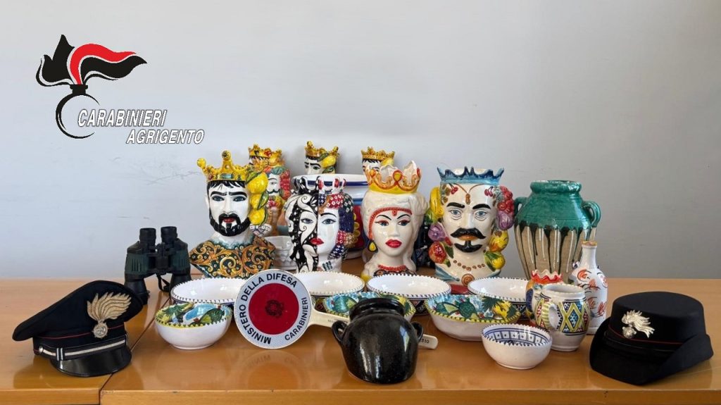Carabinieri refurtiva Porto Empedocle