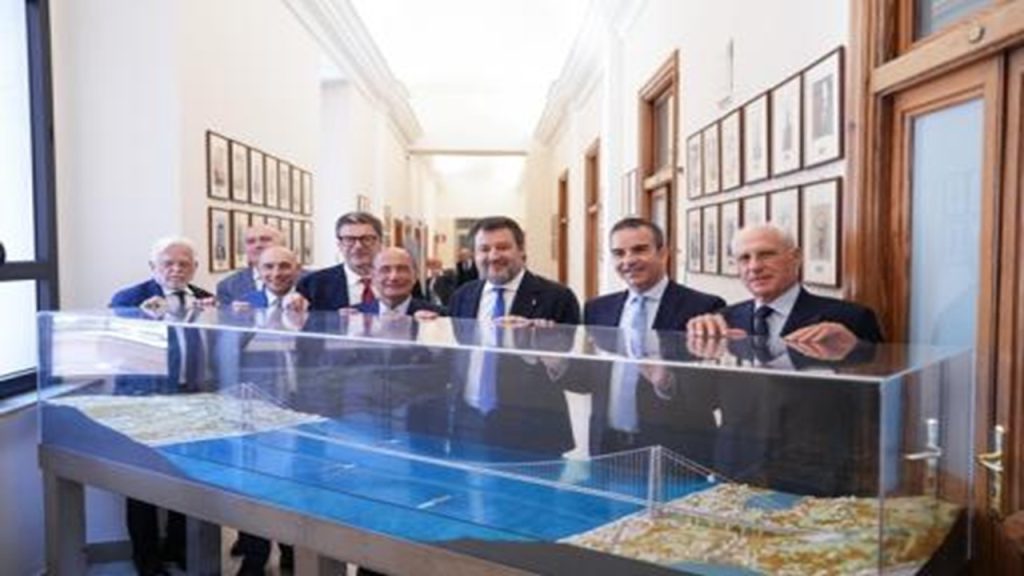 Schifani e Salvini dopo firma accordo di programma su ponte sullo Stretto 2025