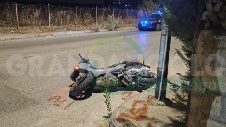 incidente scooter favara 2025