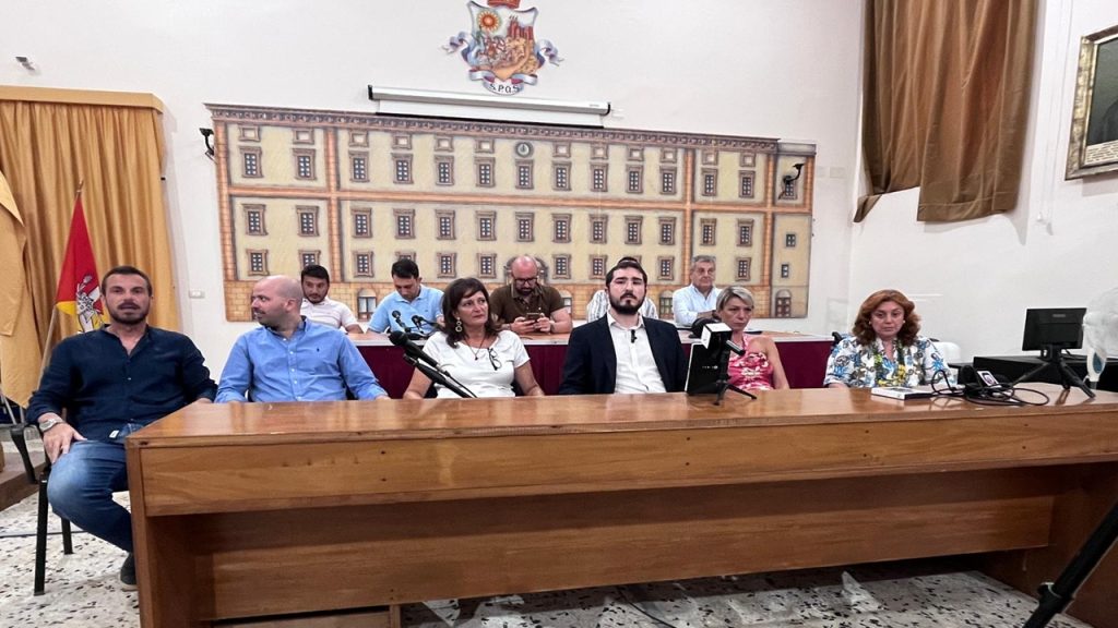 termine conferenza stampa 08-2025