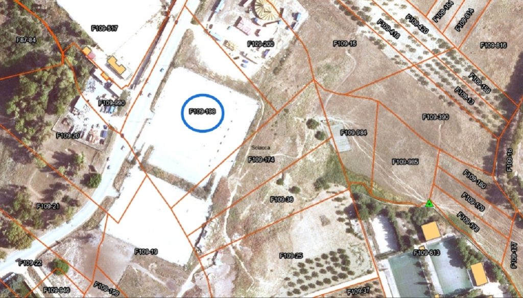 Area capannoni carnevale carri