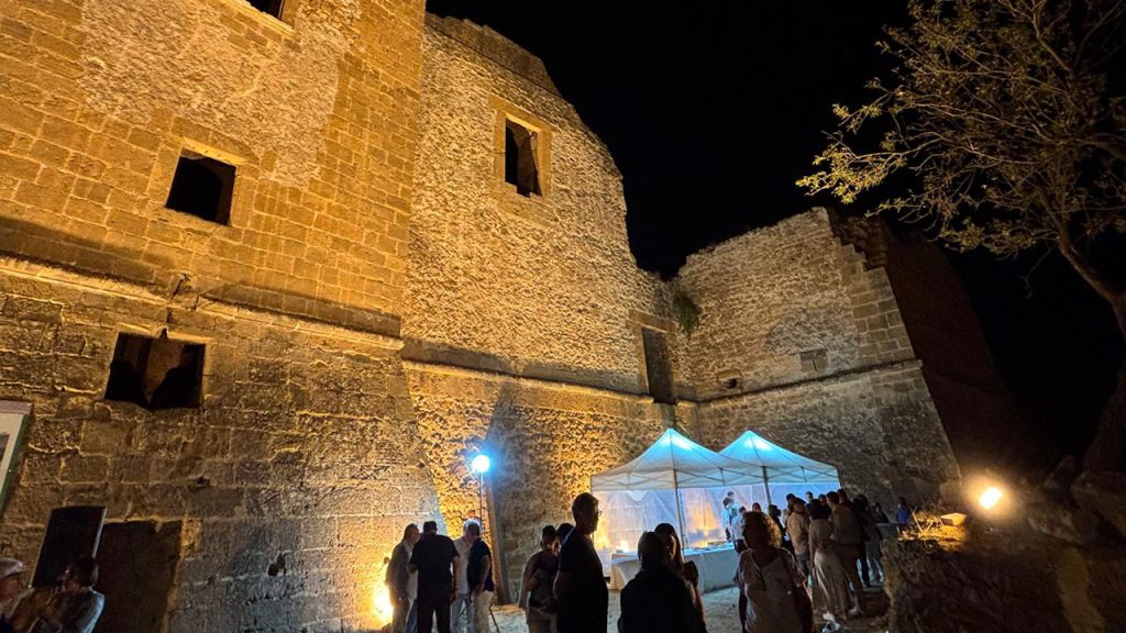 Castello Poggiodiana 1280x720