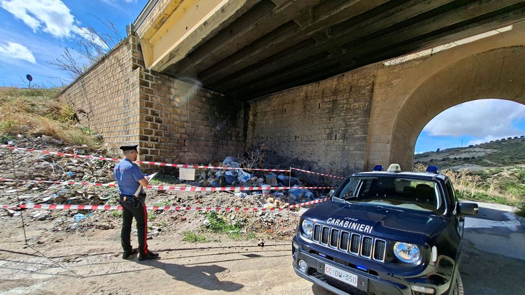 Carabinieri discarica Caltabellotta 1
