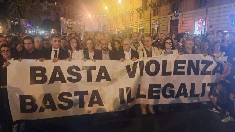 corteo palermo 10-25