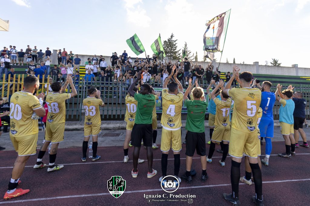 unitas tifosi dopo vittoria cus pa