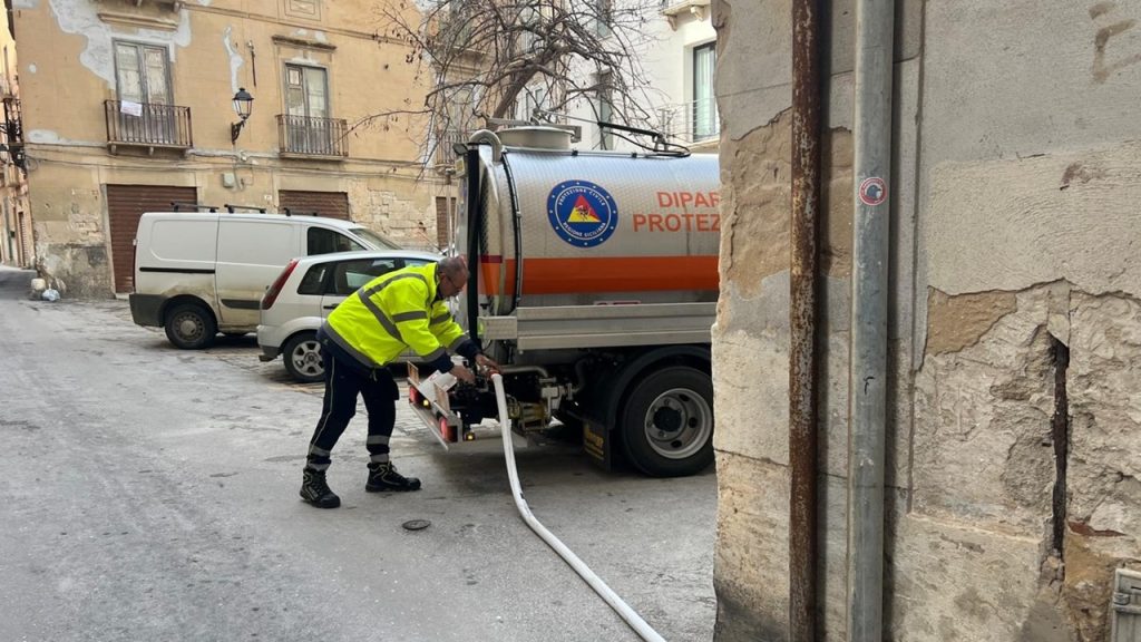 autobotte protezione civile 2025