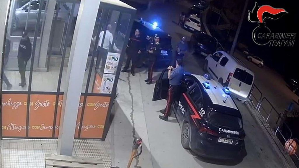 carabinieri Salemi rissa