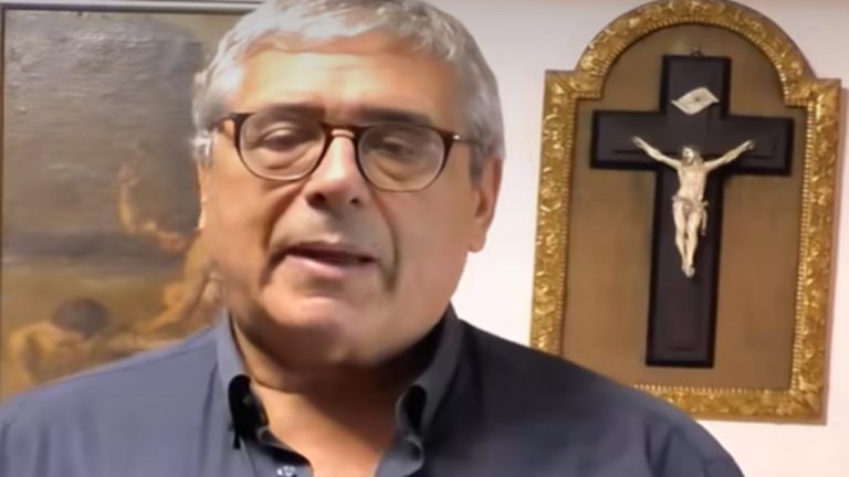 cuffaro crocifisso