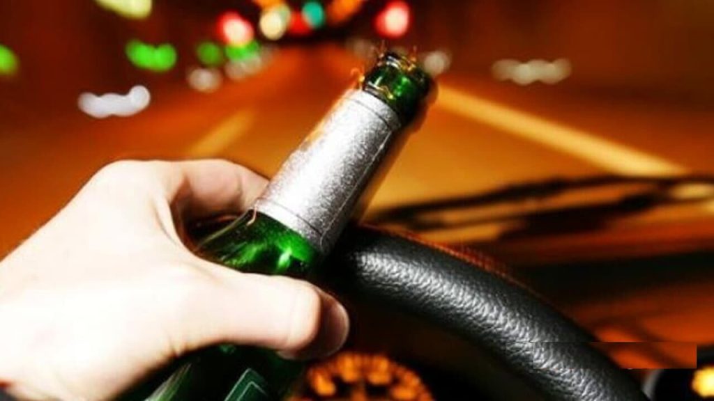 ubriaco_guida_etilometro_alcol-2-2