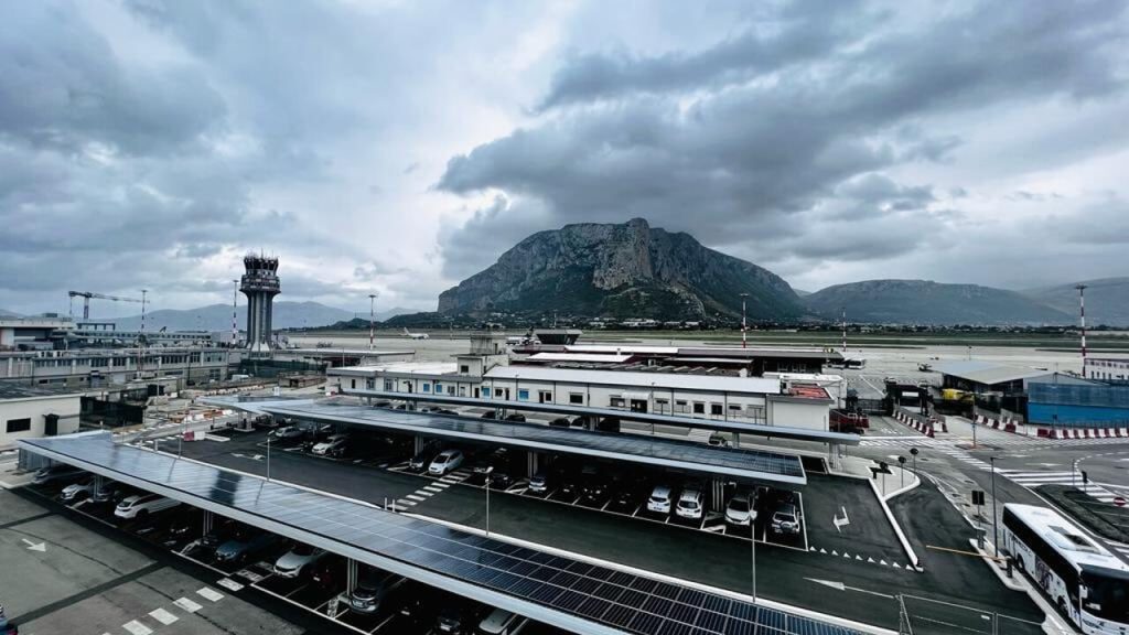 Aeroporto Falcone Borsellino maltempo pioggia nuvole