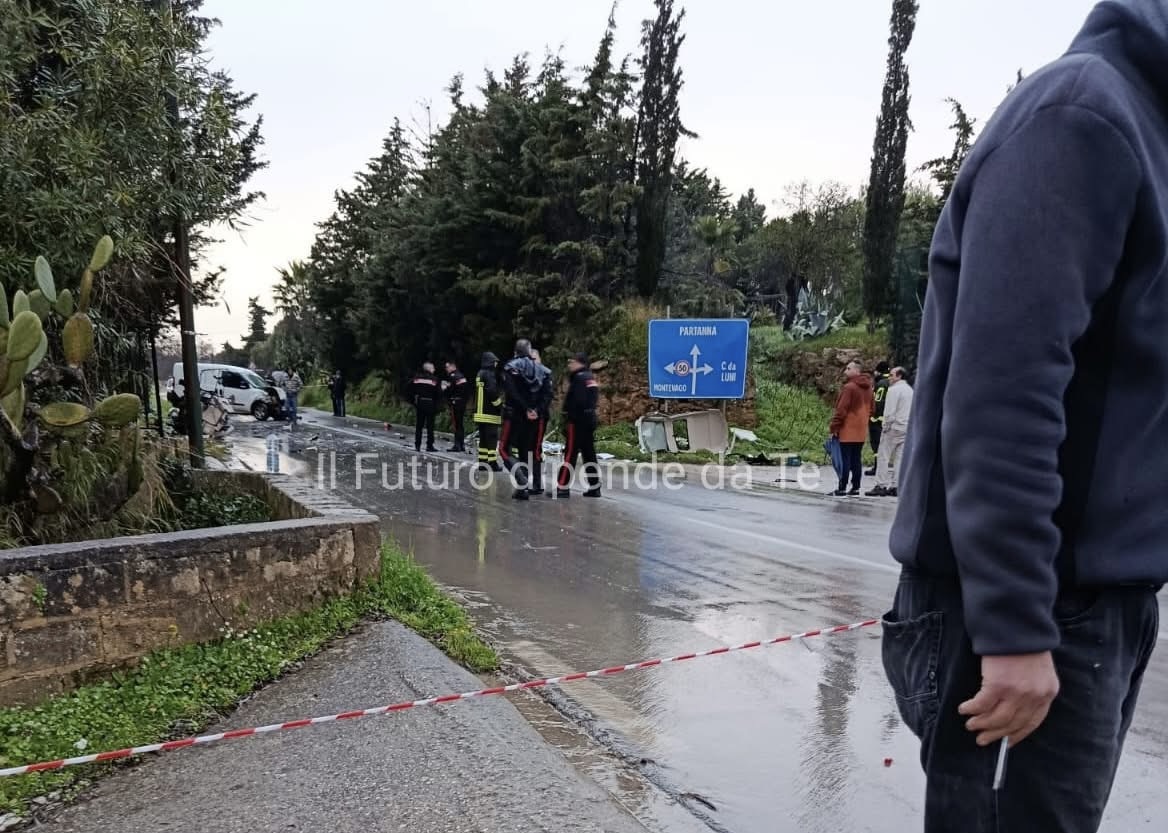 Santa Margherita, scontro tra furgone e minicar: un morto