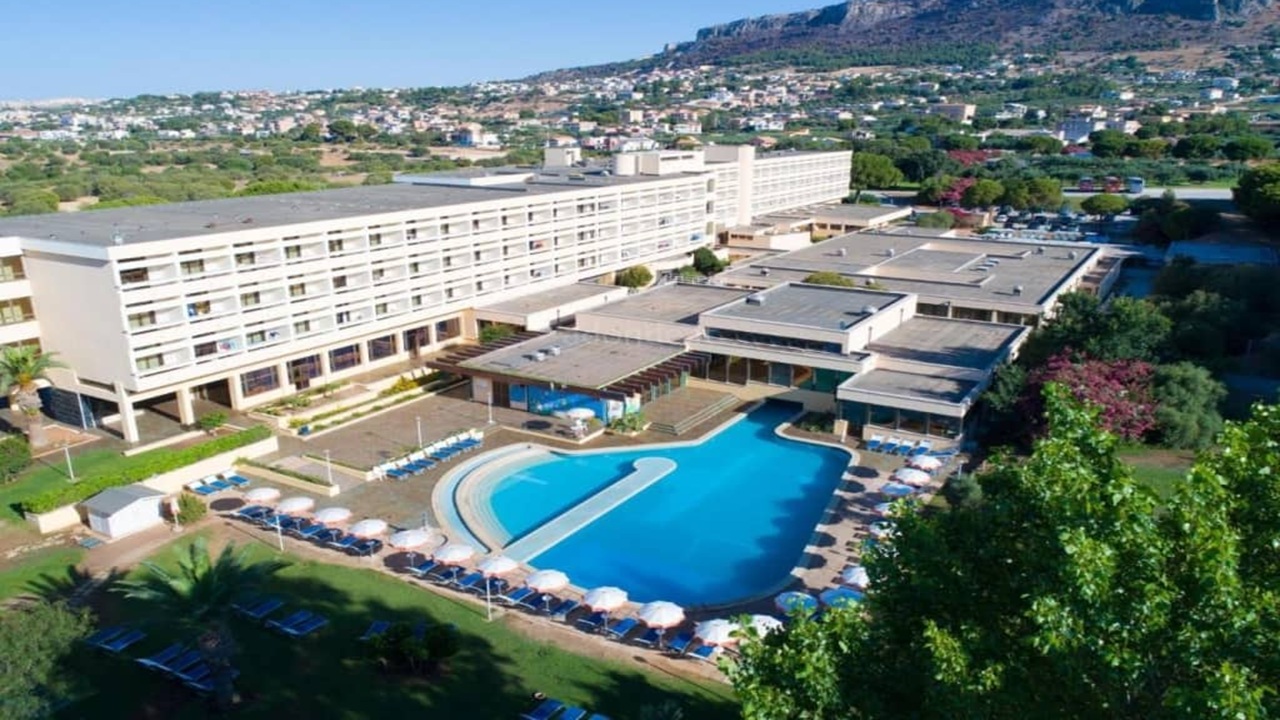 Ladri in azione nella notte: rubati 100 chili di cavi e danni per 15 mila...