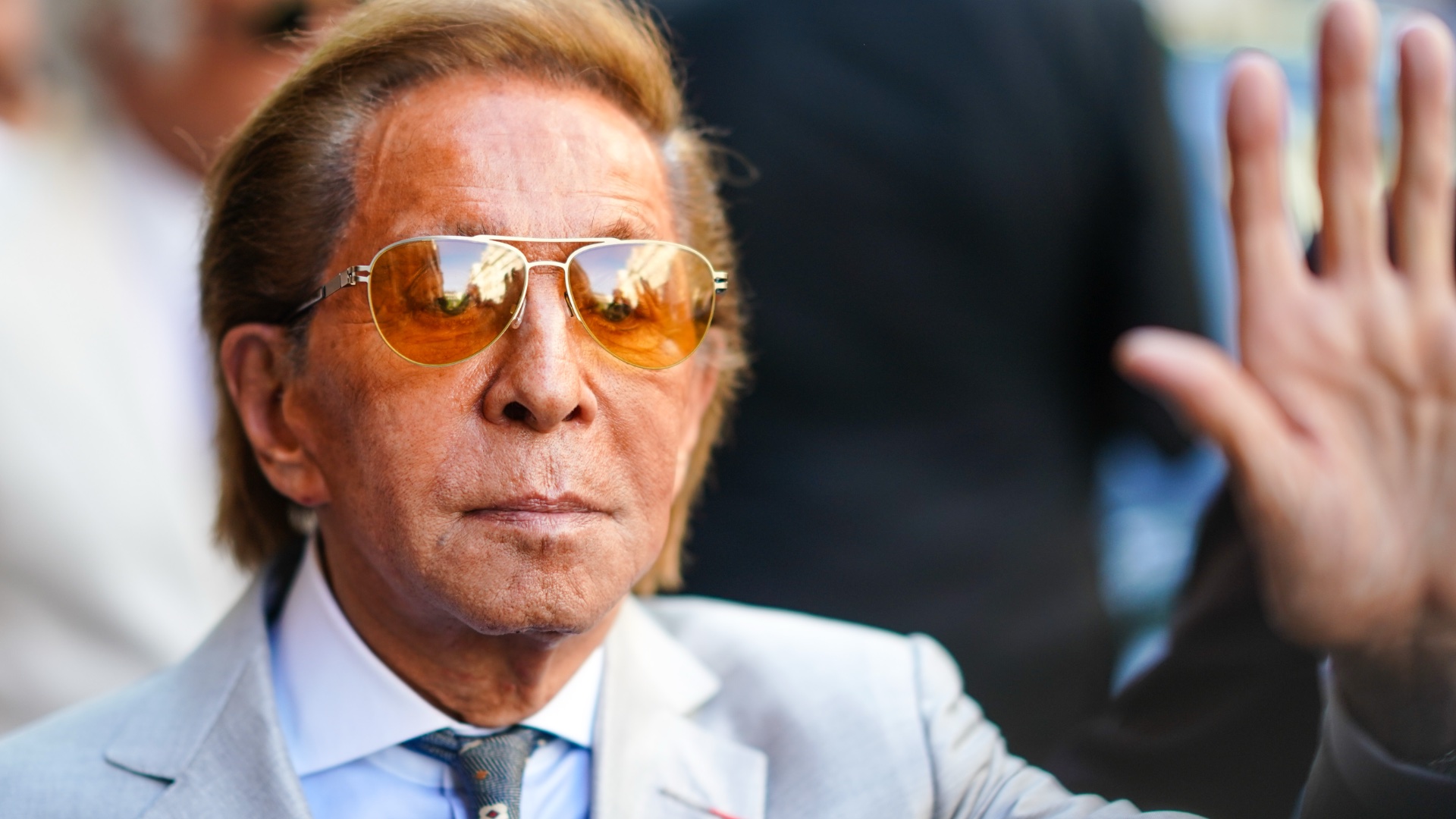 E’ stato per decenni icona indiscussa della moda internazionale È scomparso oggi, all’età di 93...