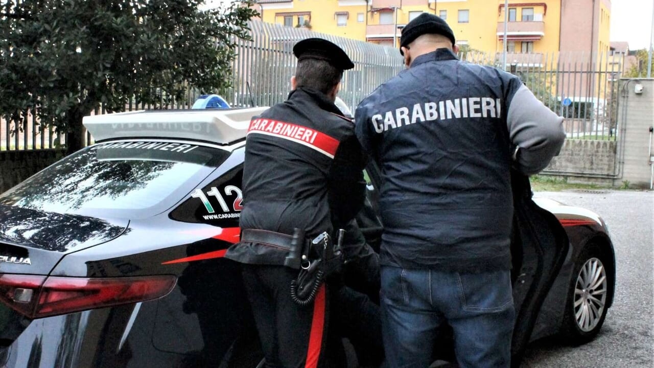 Arresto Carabinieri giorno