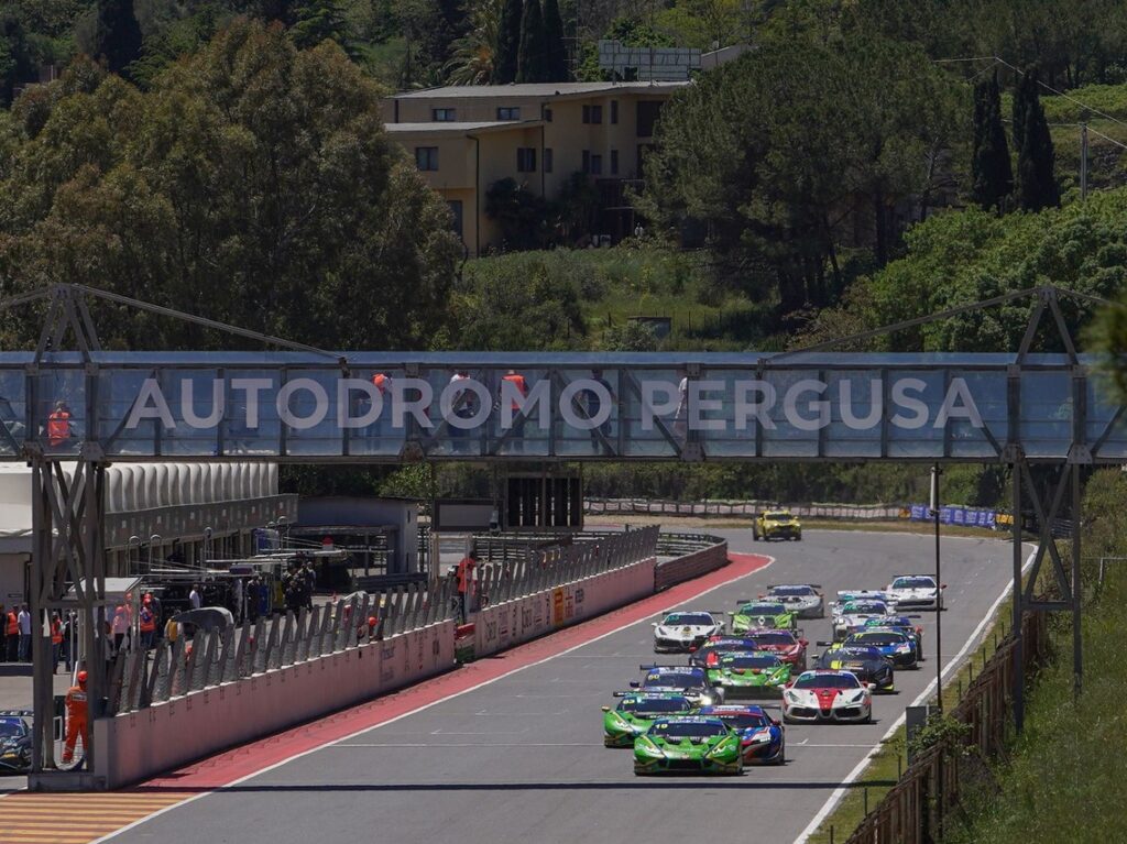 Partenza gara GT Endurance