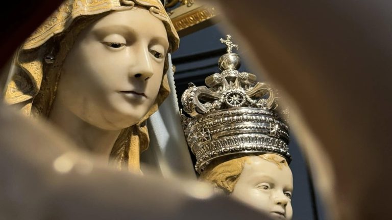 madonna primo piano