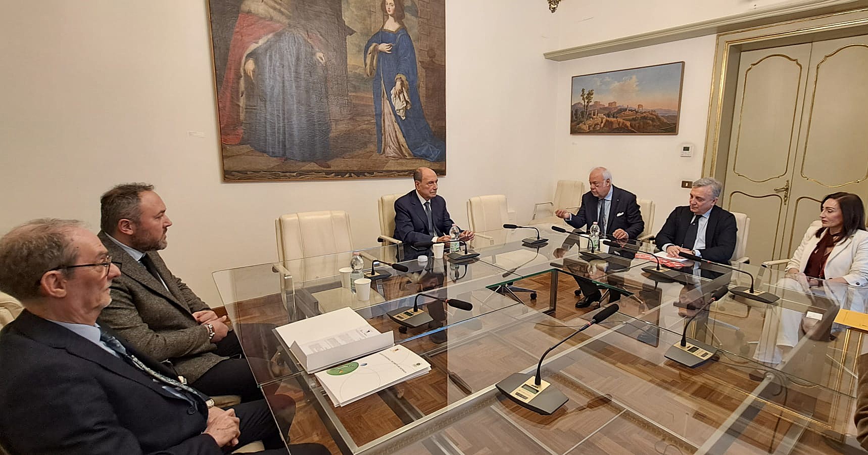 schifani voucher detenuti 2026