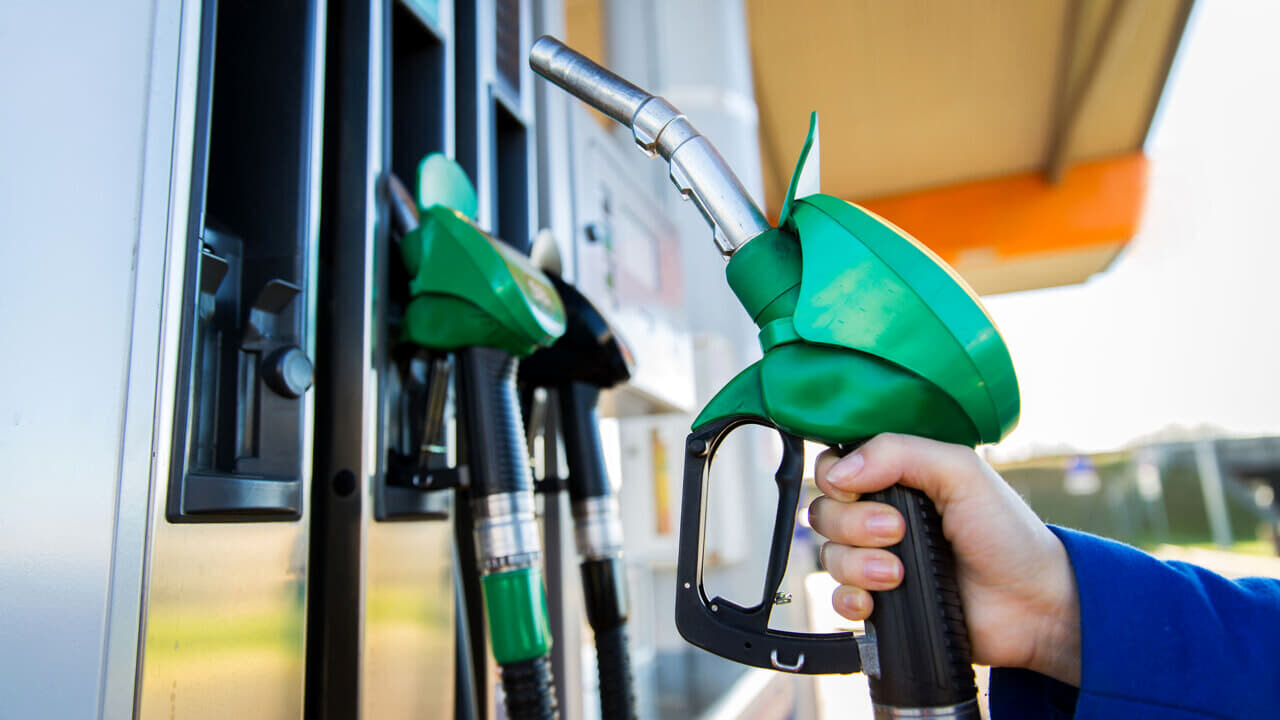 distributore-carburante-pompa-benzina