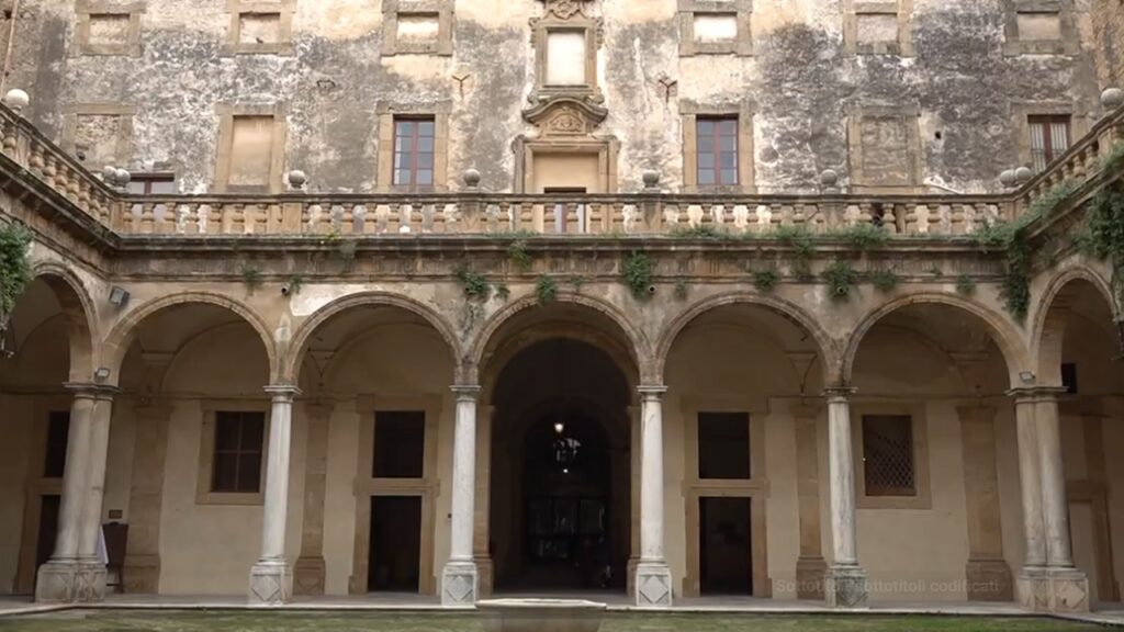 palazzo municipale degrado