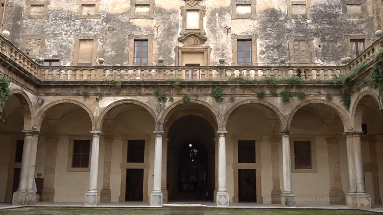 palazzo municipale degrado