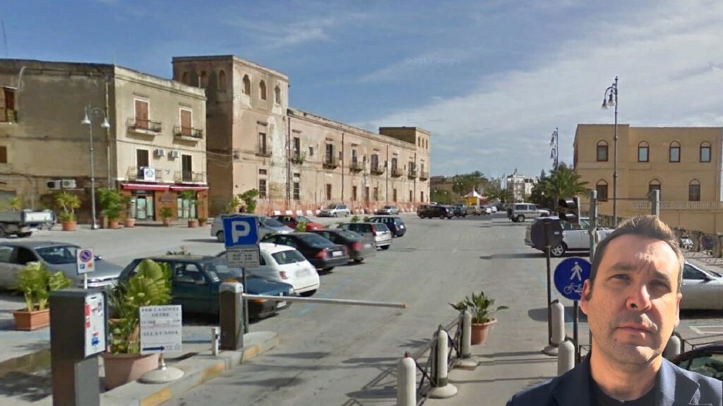 piazza-Mariano-Rossi parcheggi di paola