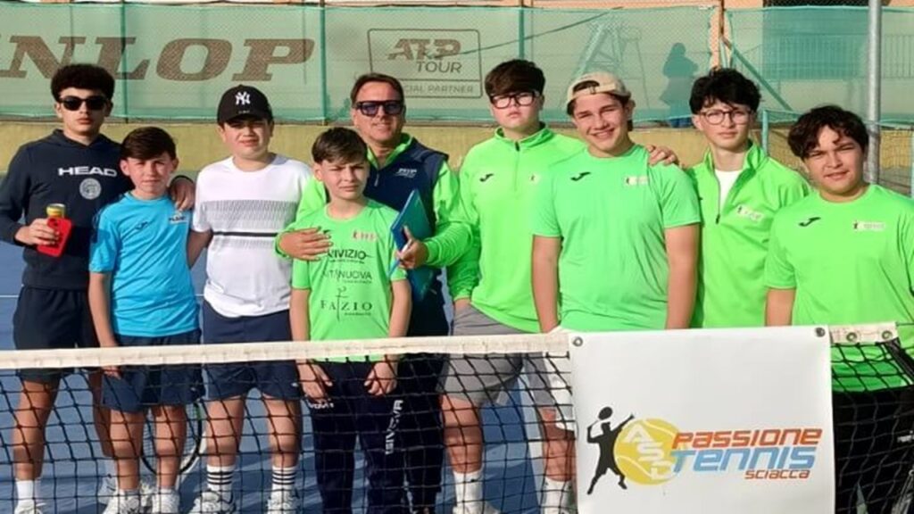 tennis junior home 2026