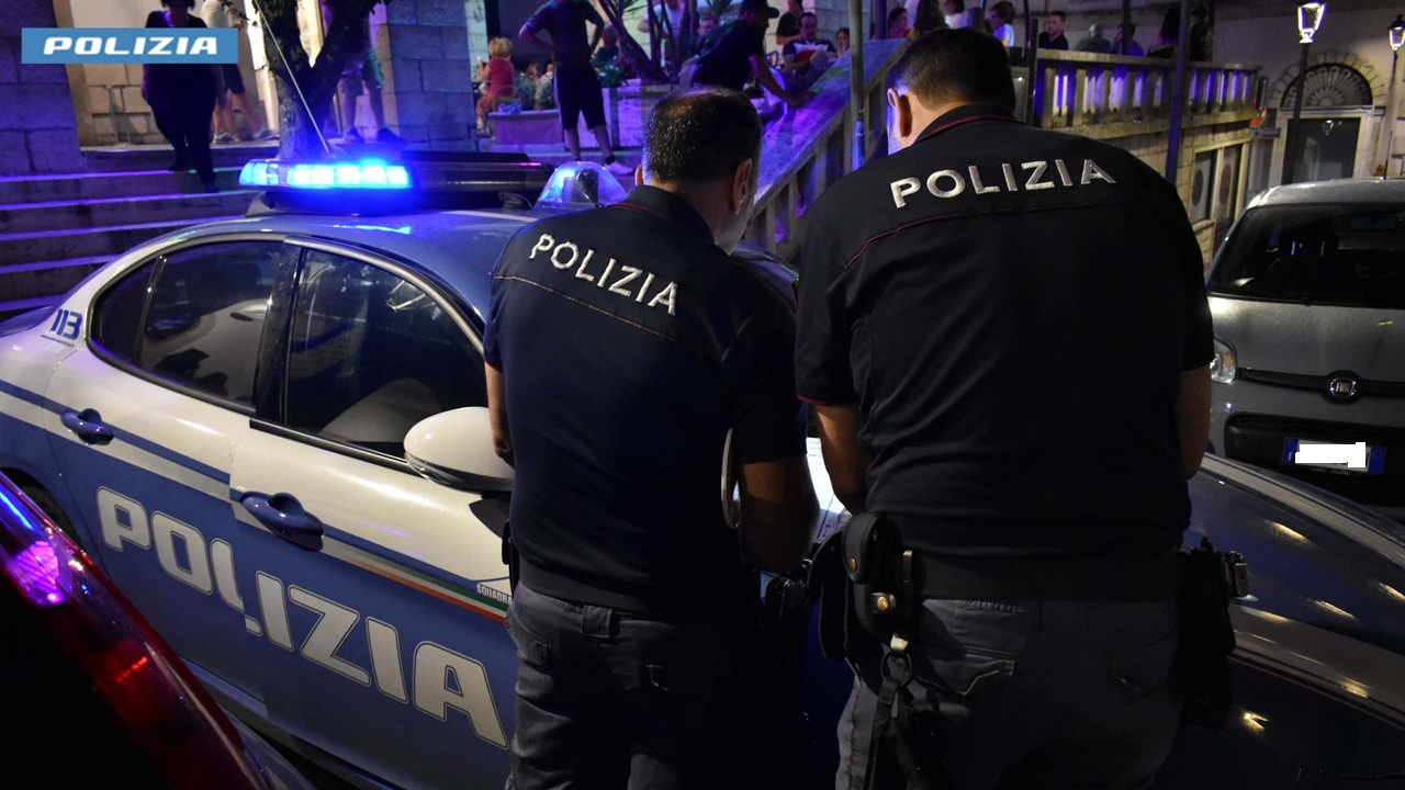 Polizia controlli sera