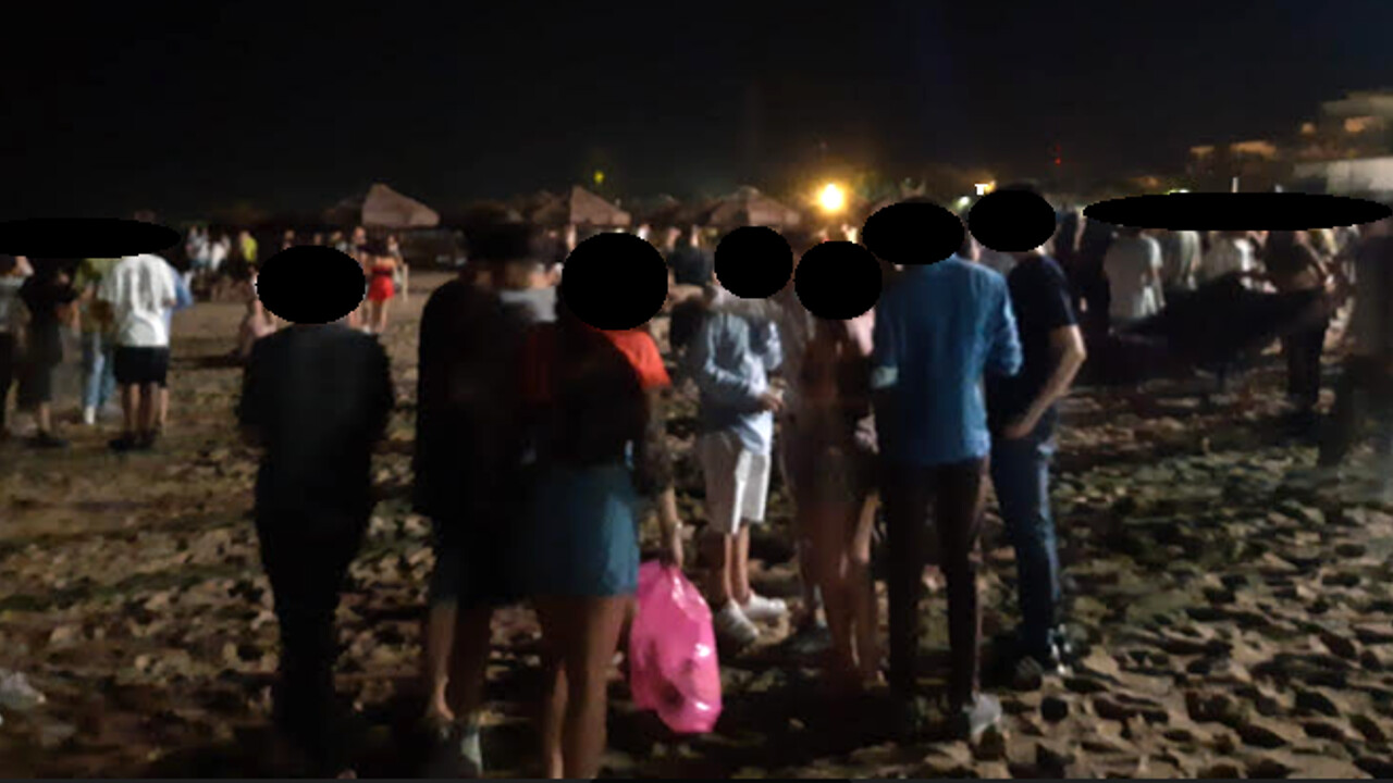 festa abusiva spiaggia