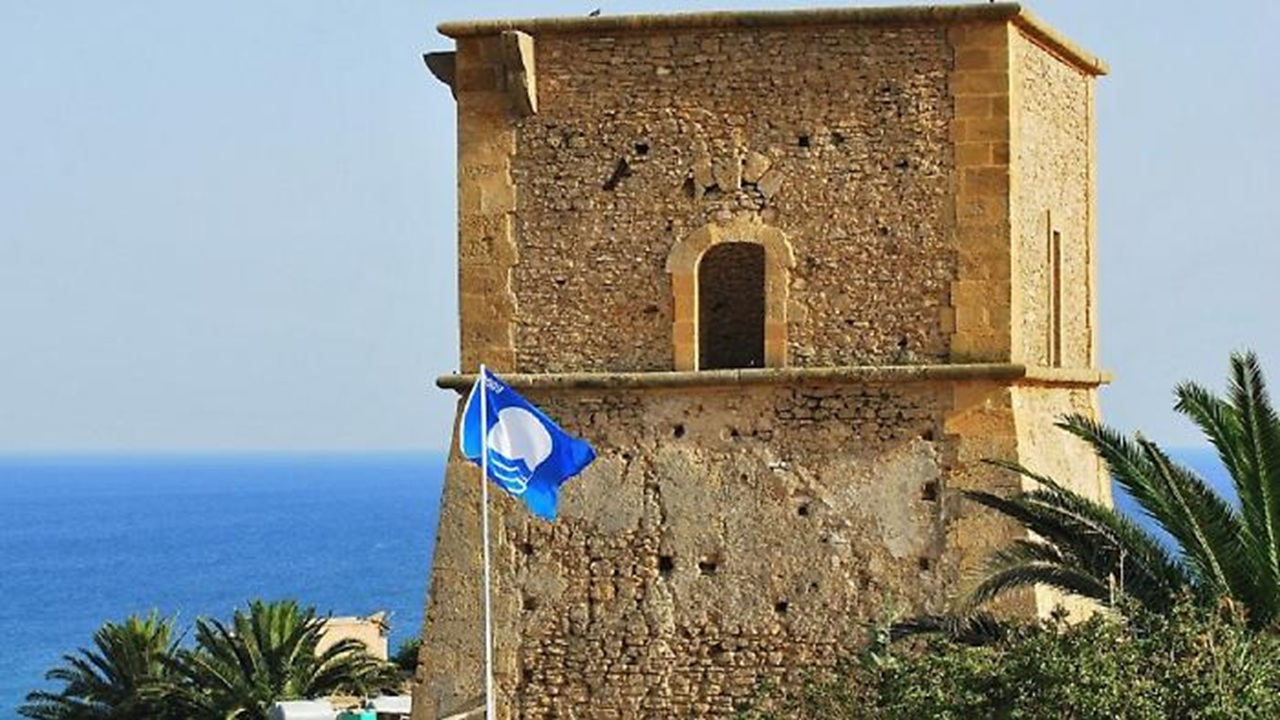 Menfi conquista la 30ª Bandiera Blu: il litorale conferma la sua eccellenza