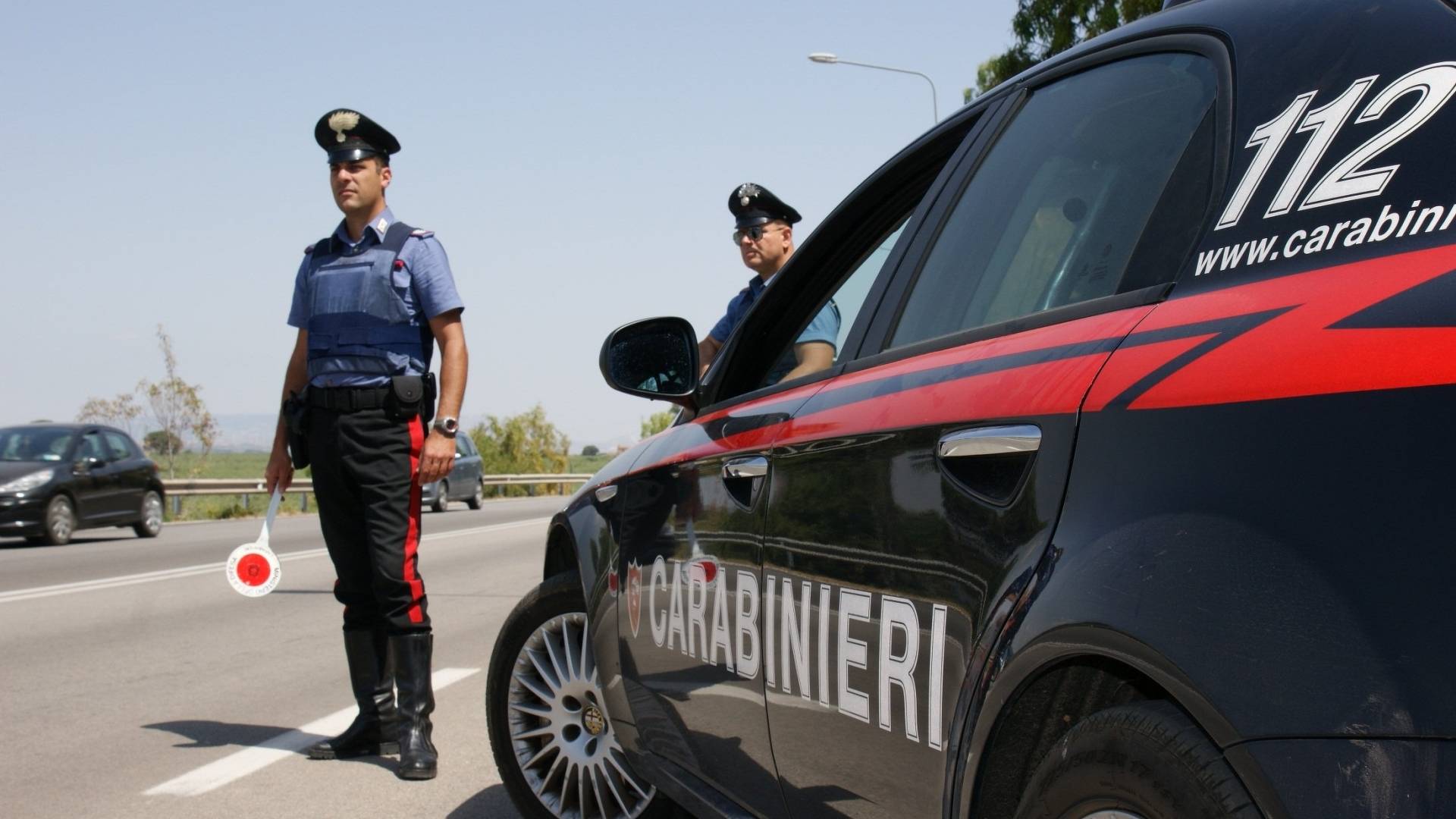 carabinieri posto di blocco