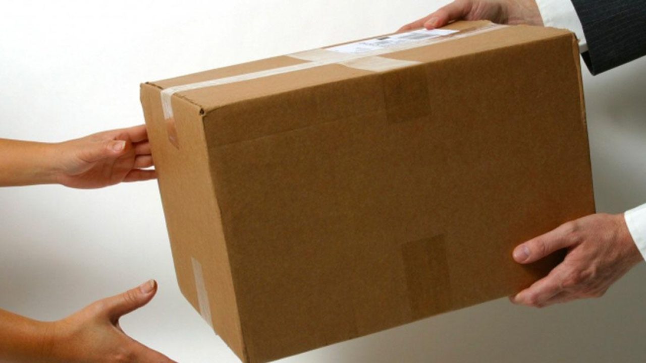 pacco-postale-1280x720